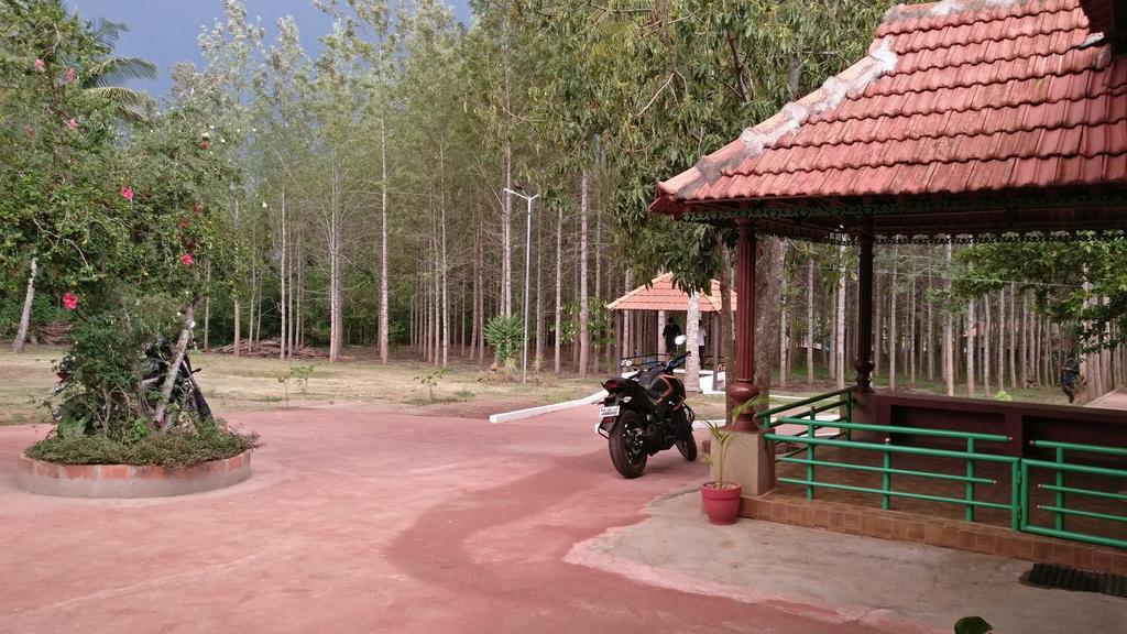 The Shades Holiday Homes Kushālnagar Dış mekan fotoğraf